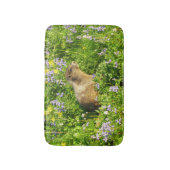 Murmeltier in Mount Rainier Wildblumen Badematte (Vorderseite Vertikal)