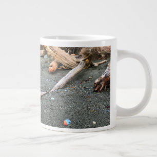 Murphy spielt Ball Tasse