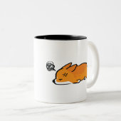 Mürrische Corgi-Tasse Zweifarbige Tasse (VorderseiteRechts)