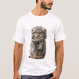 Mürrische Pallas-Katze in gestrickter Schärpe T-Shirt