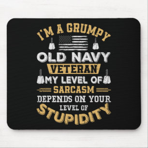 Mürrischer alter patriotischer lustiger Militärvet Mousepad