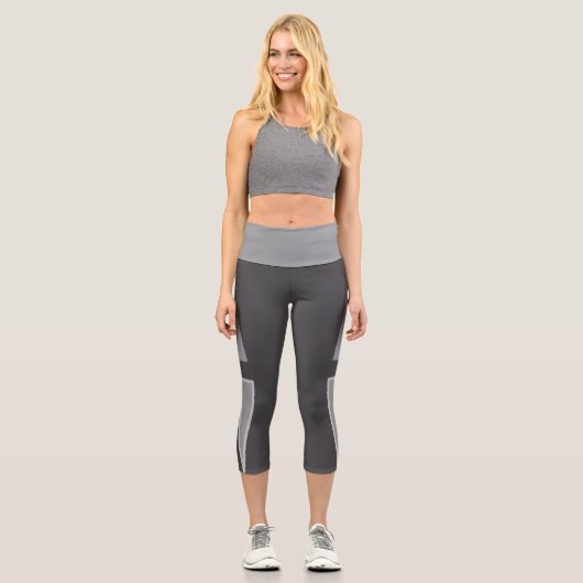 Murugi Apparels Moonchrome Momentum High Waisted Capri Leggings (Vorderseite)