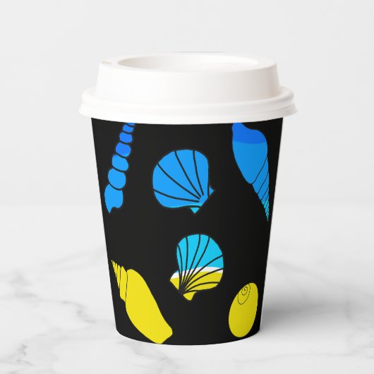 Muschel am Strand Pappbecher (Rückseite)