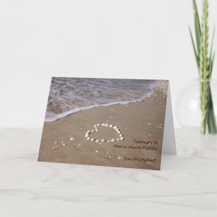 Muschel Herz im Sand (horizontal) Einladung