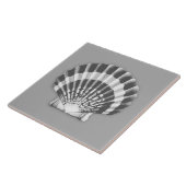 Muschel im Meer - Holzkohle grau und weiß Fliese (Seite)