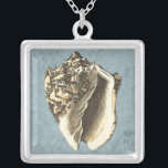 Muschel Stonewash Conch Versilberte Kette<br><div class="desc">Holen Sie sich dieses einzigartige stonengewaschene Muschelbild von Conch auf Ihr nächstes Produkt. Dieser phantastische,  blaue Hintergrund mit einem bräunlichen Conch wird auf allem gut aussehen. Nimm den Strand mit,  wohin du auch gehst.</div>