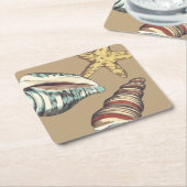 Muschel-Trio auf kakifarbigem Rechteckiger Pappuntersetzer (angewinkelt)