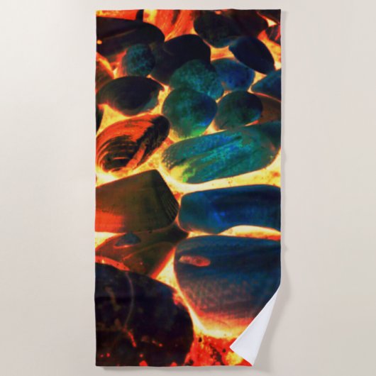 Muschel von Austern auf rotem Vulkangestein oder i Strandtuch (Vorderseite)