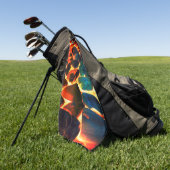 Muschel von Seeschiffen auf flammendem vulkanische Golfhandtuch (Gras)