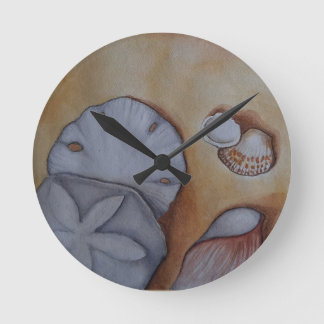 Muscheln am Meer Runde Wanduhr