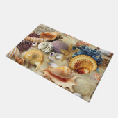 Muscheln am Strand Fußmatte (Schrägansicht)
