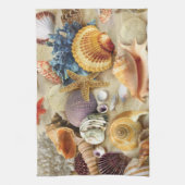 Muscheln am Strand Geschirrtuch (Vertikal)