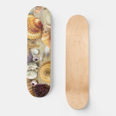 Muscheln am Strand Skateboard (Vorderseite)