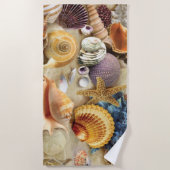 Muscheln am Strand Strandtuch (Vorderseite)