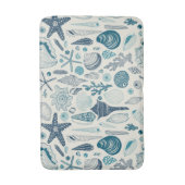 Muscheln auf weißlich badematte (Vorderseite Vertikal)