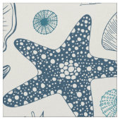 Muscheln auf weißlich stoff (Nahaufnahme)