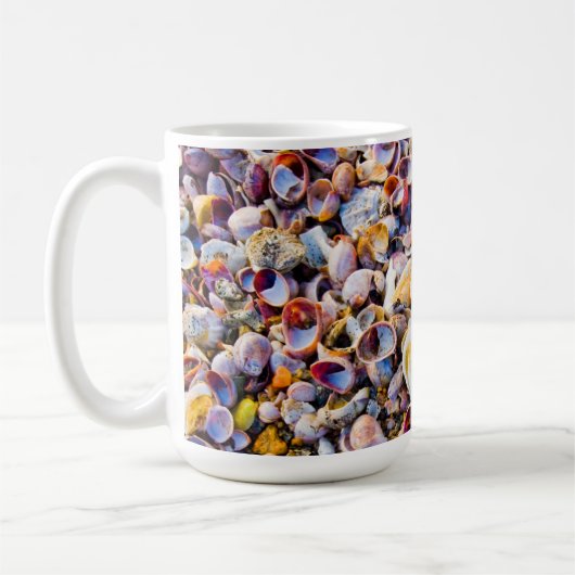 Muscheln durch das Seeufer Kaffeetasse (Links)
