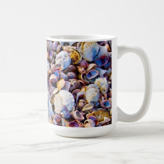Muscheln durch das Seeufer Kaffeetasse (Rechts)