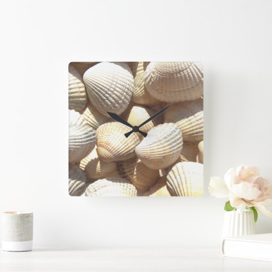 Muscheln, exotische Uhr für den Sommerstrand (Zuhause)