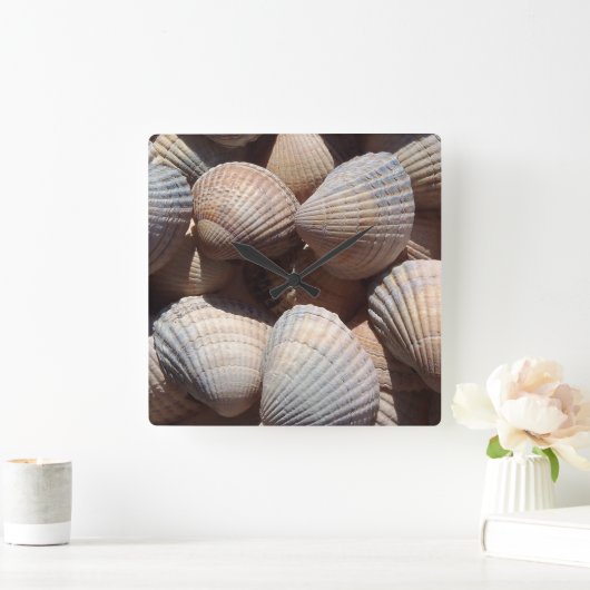 Muscheln, exotische Uhr für den Sommerstrand (Zuhause)
