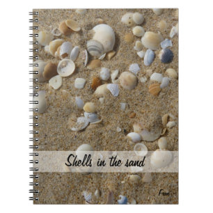 Muscheln im Sand Notizblock