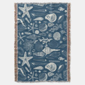 Muscheln in dunkelblau decke (Vorderseite Vertikal)