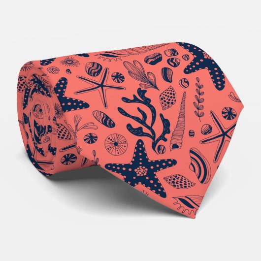 Muscheln mit Korallenhintergrund Krawatte (Gerollt)