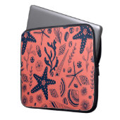 Muscheln mit Korallenhintergrund Laptopschutzhülle (Vorderseite Links)