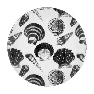 Muscheln - schwarz-weiß auf weißem Hintergrund Schneidebrett