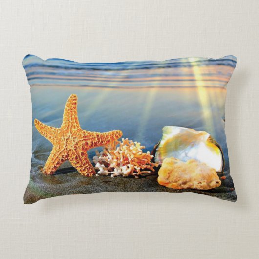 Muscheln und Seestern am Strand Dekokissen (Vorderseite)