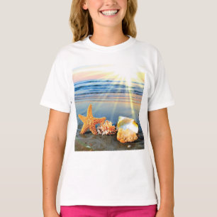 Muscheln und Seestern am Strand T-Shirt