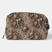 Muscle Memory – Gothic-Victorian-Blumendesign Waschbeutel (Rückseite)