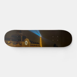 Musée d'Orsay in Paris nachts Skateboard