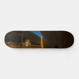 Musée d'Orsay in Paris nachts Skateboard