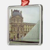 Museum Louvre Ornament Aus Metall (Links)