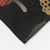 Mushroom Harvest Blanket - Fleece Schwarz (Ecke)