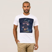 Mushroom House Under a Crescent Moon T-Shirt (Vorne ganz)
