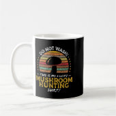Mushroom Jagd Funny Foraging Morel Quote Graphi Kaffeetasse (Links)