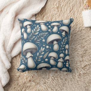 Mushroom Meadow Throw Kissen
