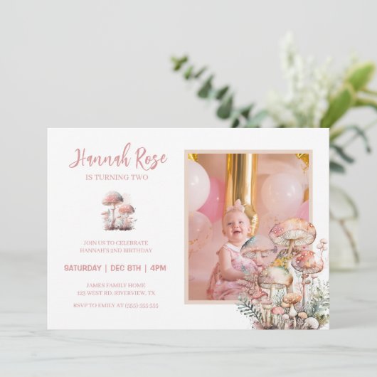 Mushroom Niedlich Blush Pink Woodland Foto Geburts Einladung (Stehend Vorderseite)