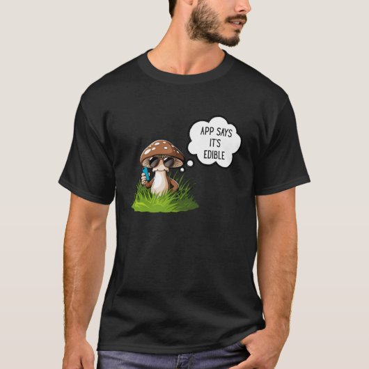 Mushroom Picker or Mushroom Hunter picking mushroo T-Shirt (Vorderseite)