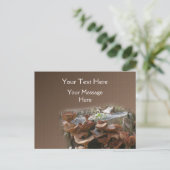 Mushroom Village Nature Postkarte (Stehend Vorderseite)