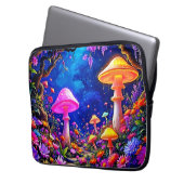 Mushroom-Wald Laptopschutzhülle (Vorderseite Links)