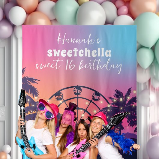 Music Festival | Ferris Wheel Palms Sweet 16 Wandteppich