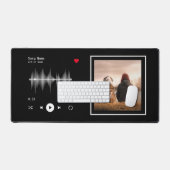 Music Player Artist und Song Personalisiert Black Schreibtischunterlage (Tastatur & Maus)