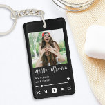 Music Player Besties Friendship Foto<br><div class="desc">Erstellen Sie Ihren eigenen trendigen personalisierten Schlüsselanhänger für Ihre besten Freunde. Dieses Musikplayer-Design macht es einfach einzigartig mit Ihrem eigenen Foto und Text.</div>