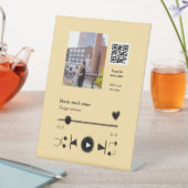 Music player personalized couple love q r code tex sockelschild (In Situ)