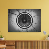 Musik-Lautsprecher an einer knackigen Wand Leinwanddruck (Insitu (Wohnzimmer))