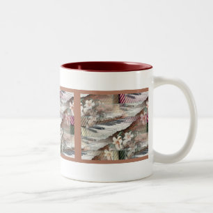 Musik mit der Blumen-Tasse Zweifarbige Tasse