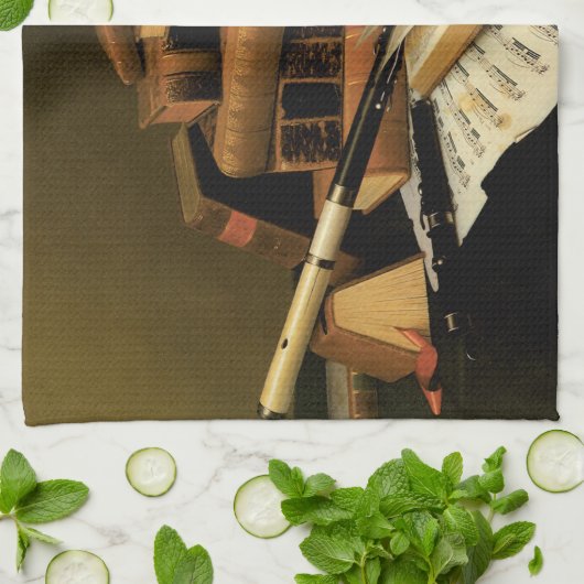 Musik und Literatur von William Harnett, Fine Art Geschirrtuch (Gefaltet)